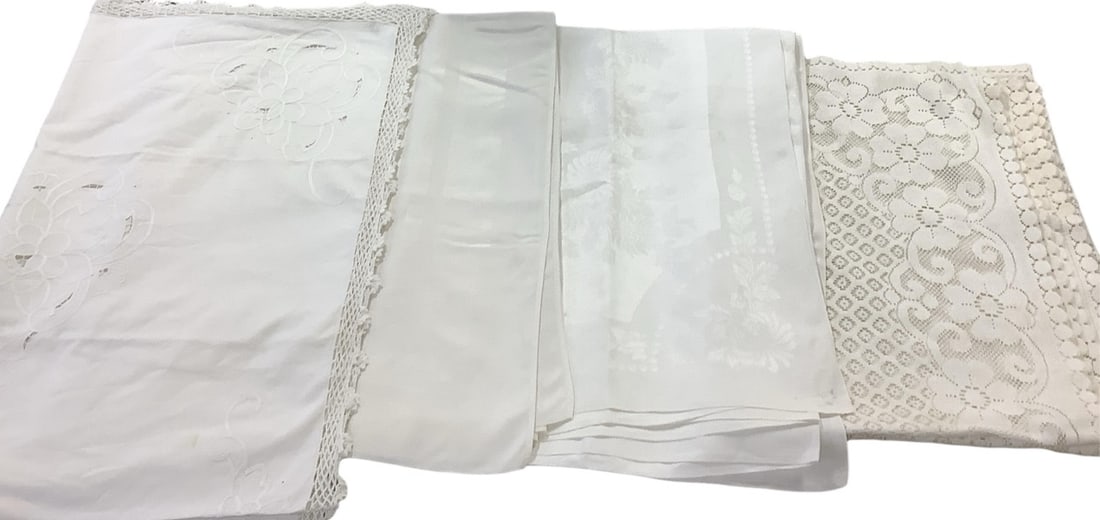 4x white tablecloths (1 of 11)