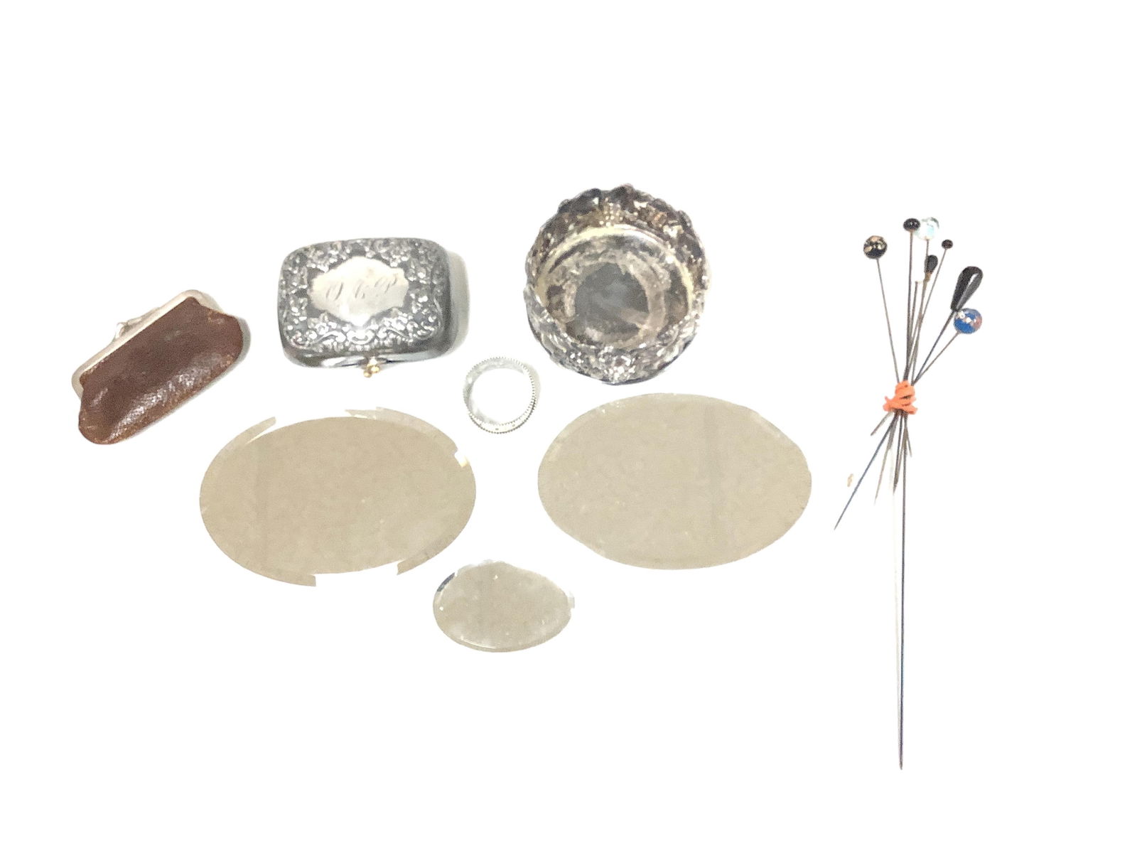 Misc Antique Silver Items 17 pcs Height range .25" to 2.25" (1 of 4)