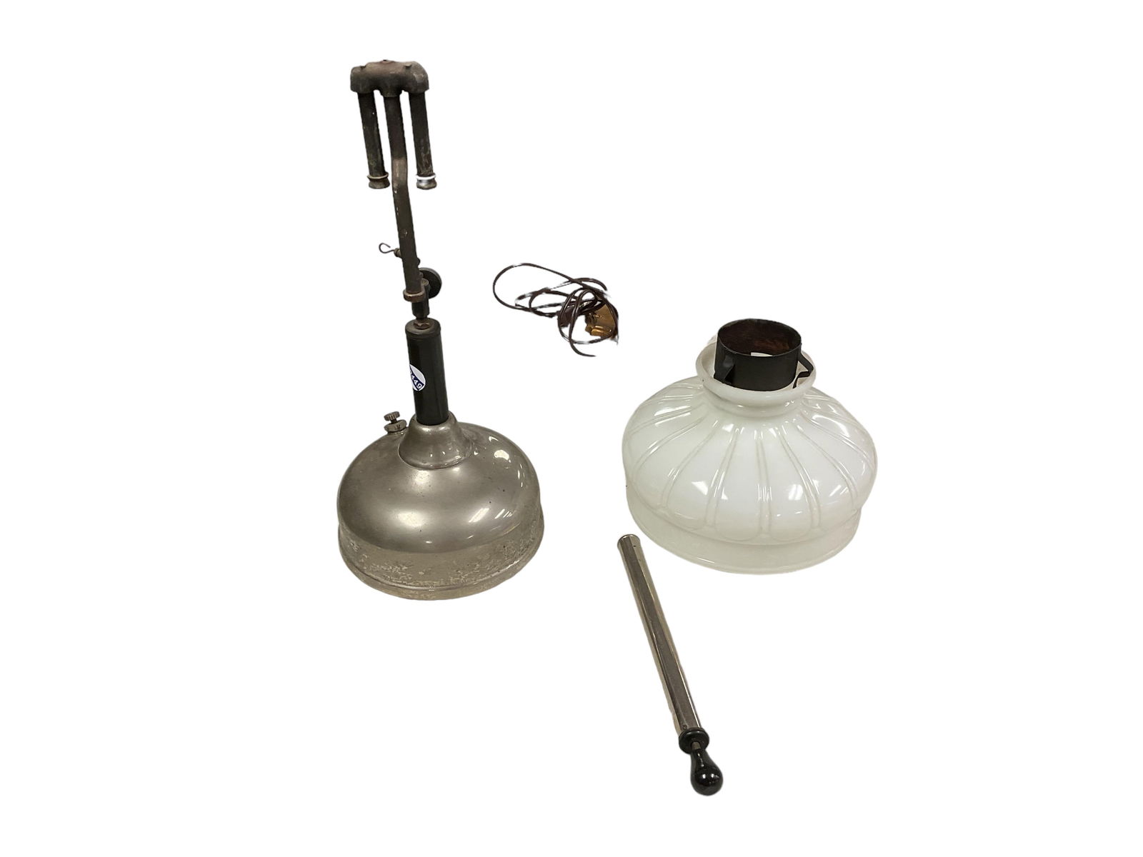 Coleman Table Lamp with Shade and Air Pump (1 of 1)