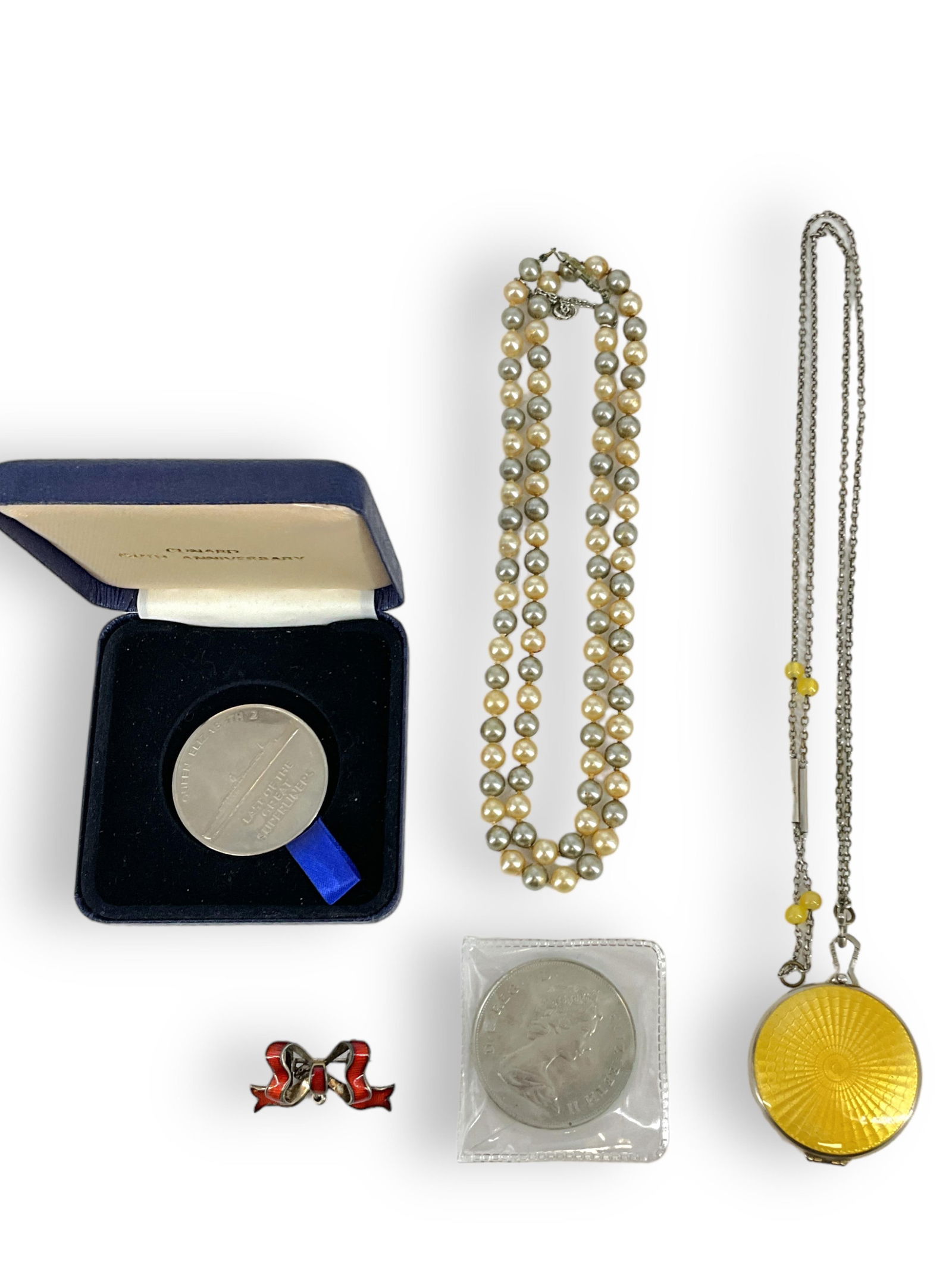 Assortment of Jewelry and Coins (1 of 7)