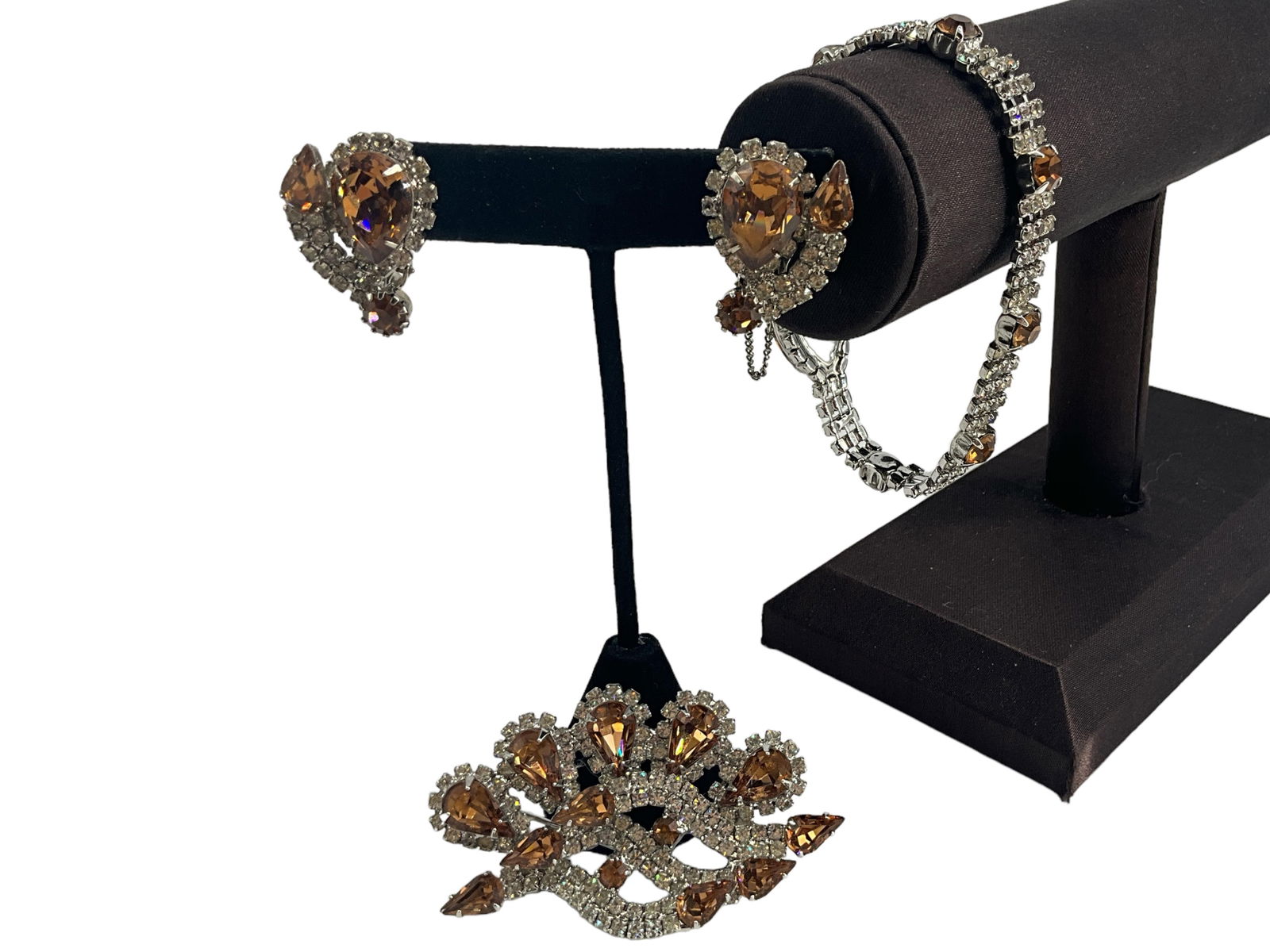 Pretty Vintage "Kramer" Rhinestone Jewelry Set (1 of 8)