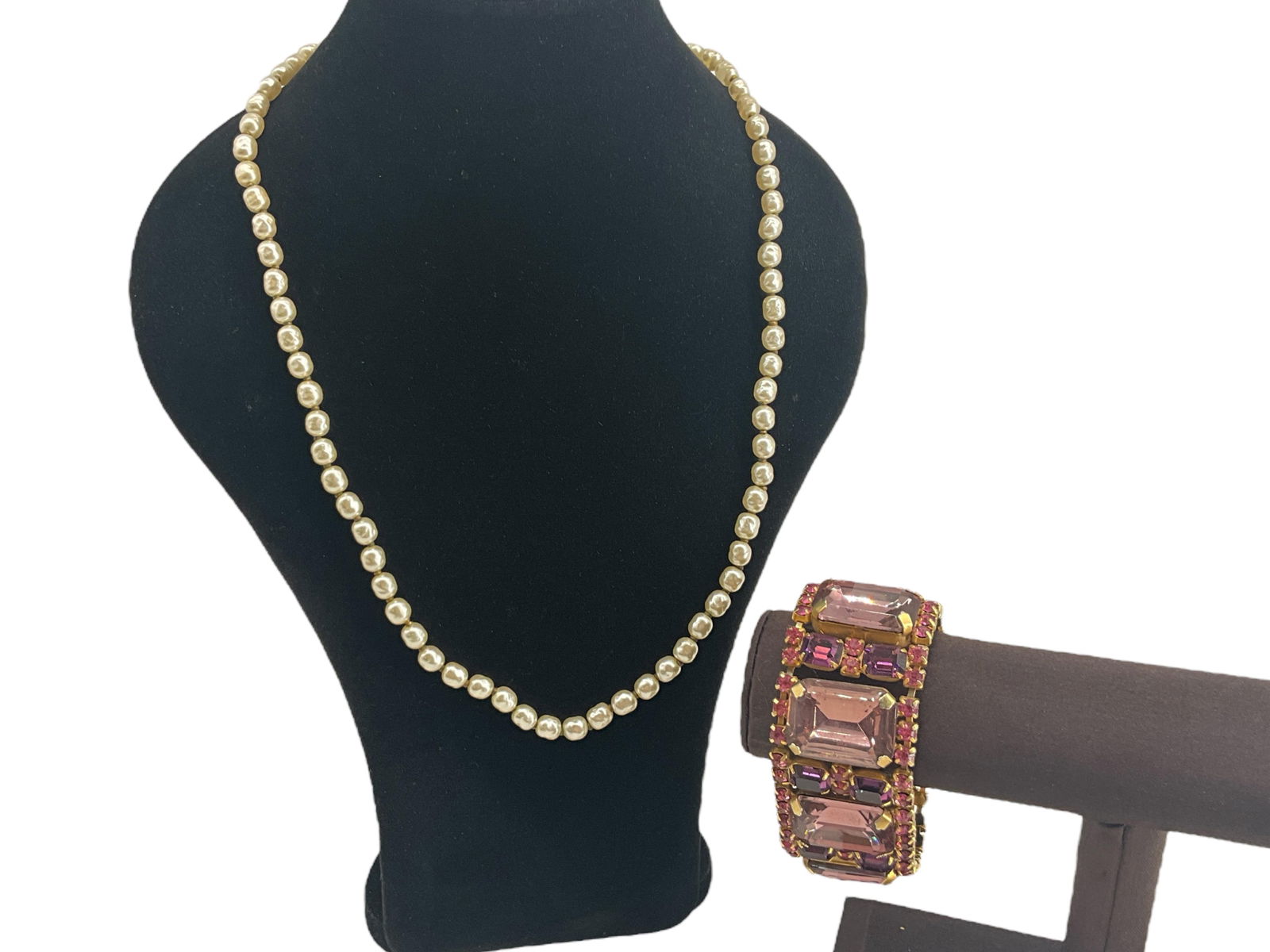 "Miriam Haskell" Faux Pearl Necklace and Vintage Impressive Lavender Stone Fashion Bracelet: "Miriam Haskell" Faux Pearl Necklace and Vintage Impressive Lavender Stone Fashion BraceletPretty necklace has high luster faux pearls, is approx 22" long and has a tiny metal tag labeling the necklac
