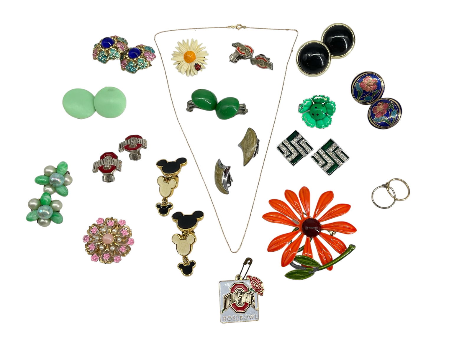 Fashion Costume Pieces Including Retro Jewelry and a 14K y/g Chain (1 of 10)