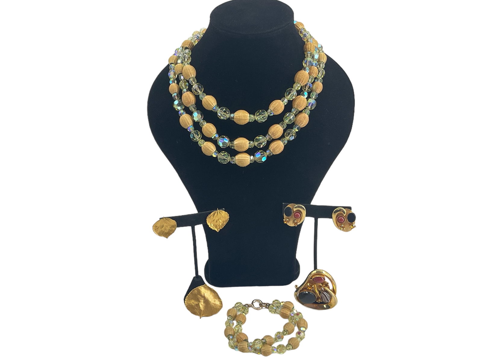 Vintage Three-Strand Necklace w/Matching Bracelet, Leaf Pin & Matching Earrings, Gold-Tone Fancy (1 of 5)