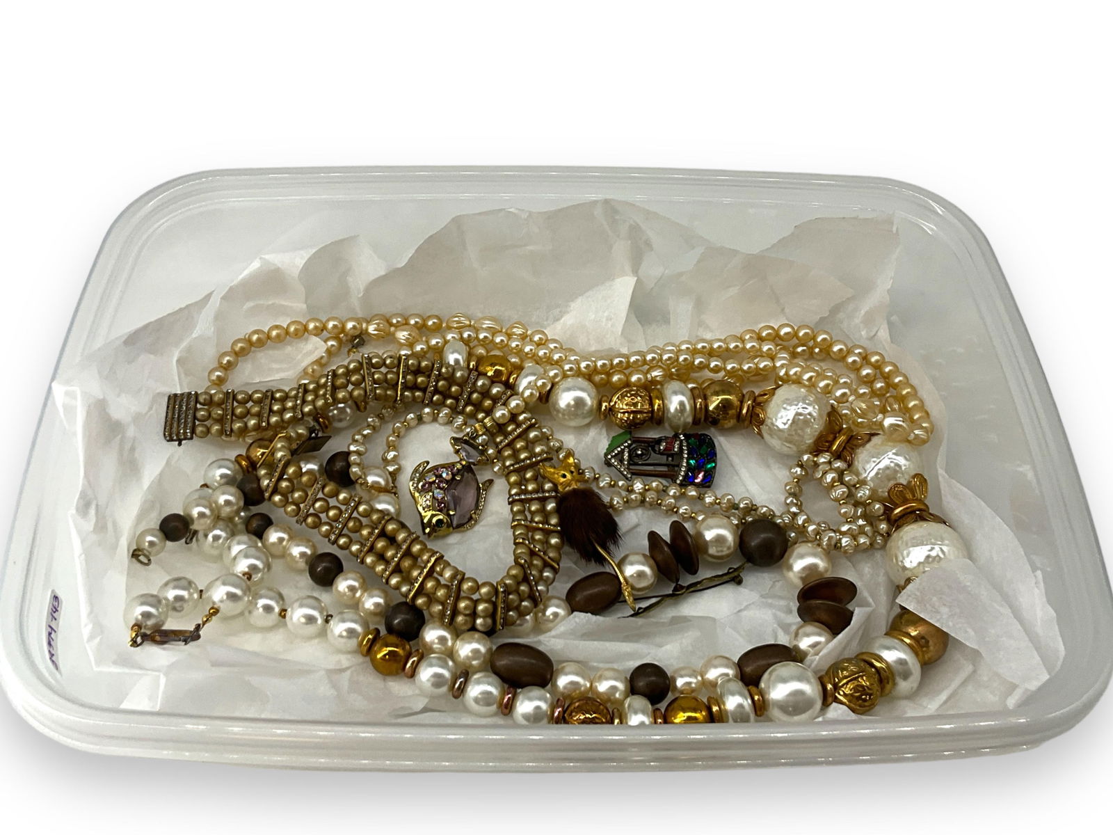 Faux Pearl Beaded Necklaces, Furry Cat Pin, Novelty Brooches (1 of 13)