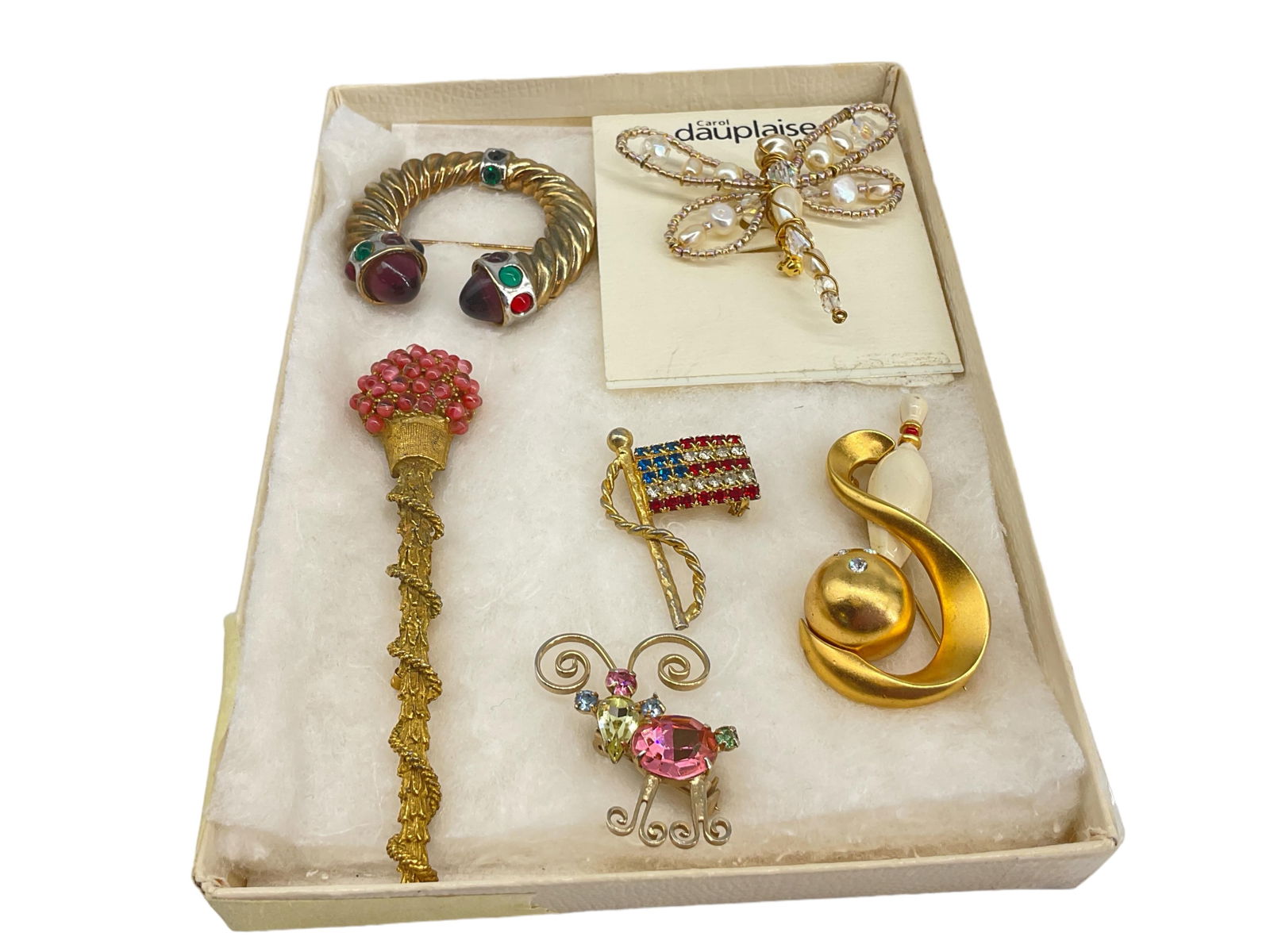 Novelty Pins, "Carol Dauplaise" Butterfly Brooch (1 of 7)