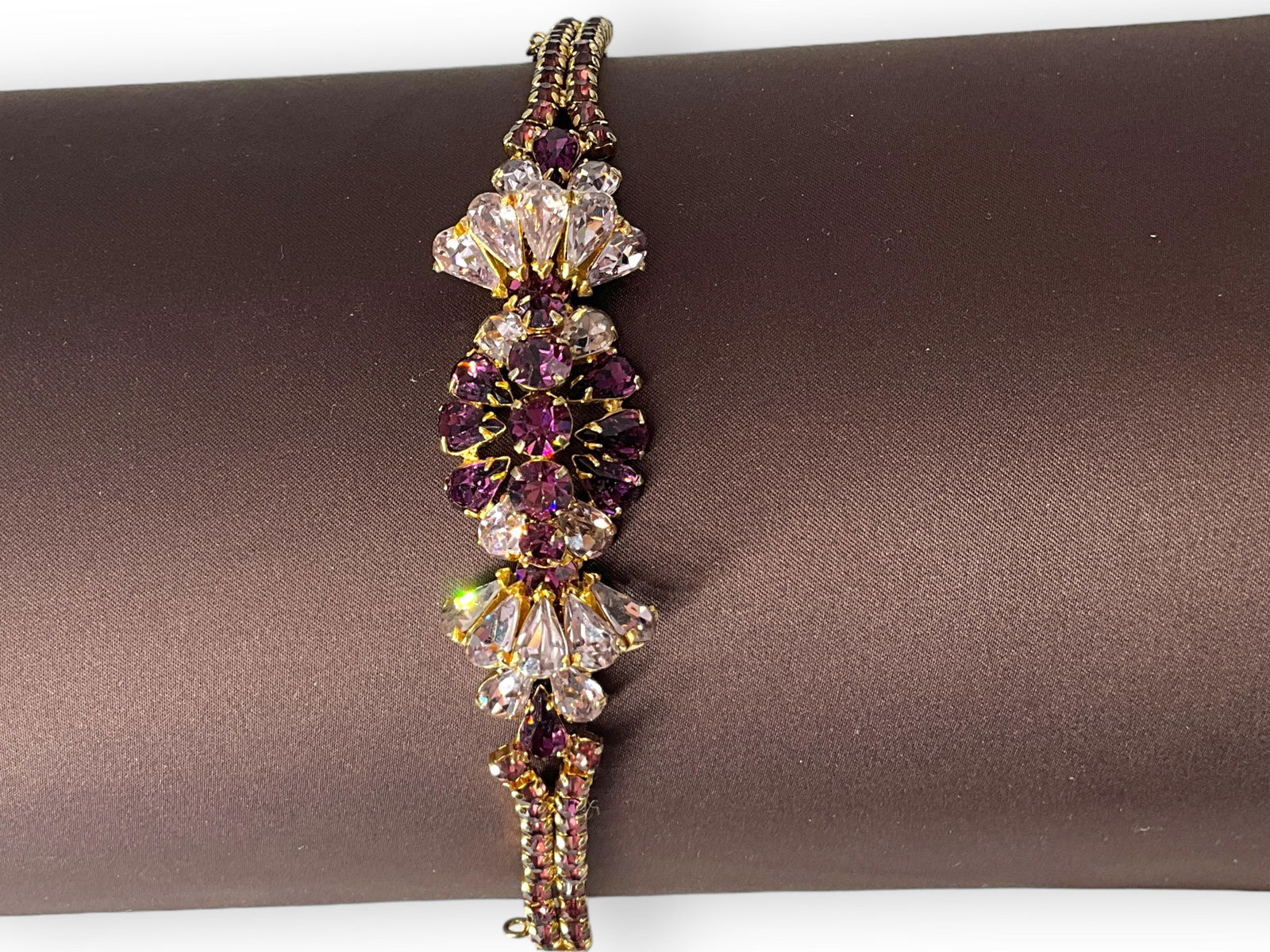 Fantastic Vintage Rhinestone Bracelet (1 of 5)