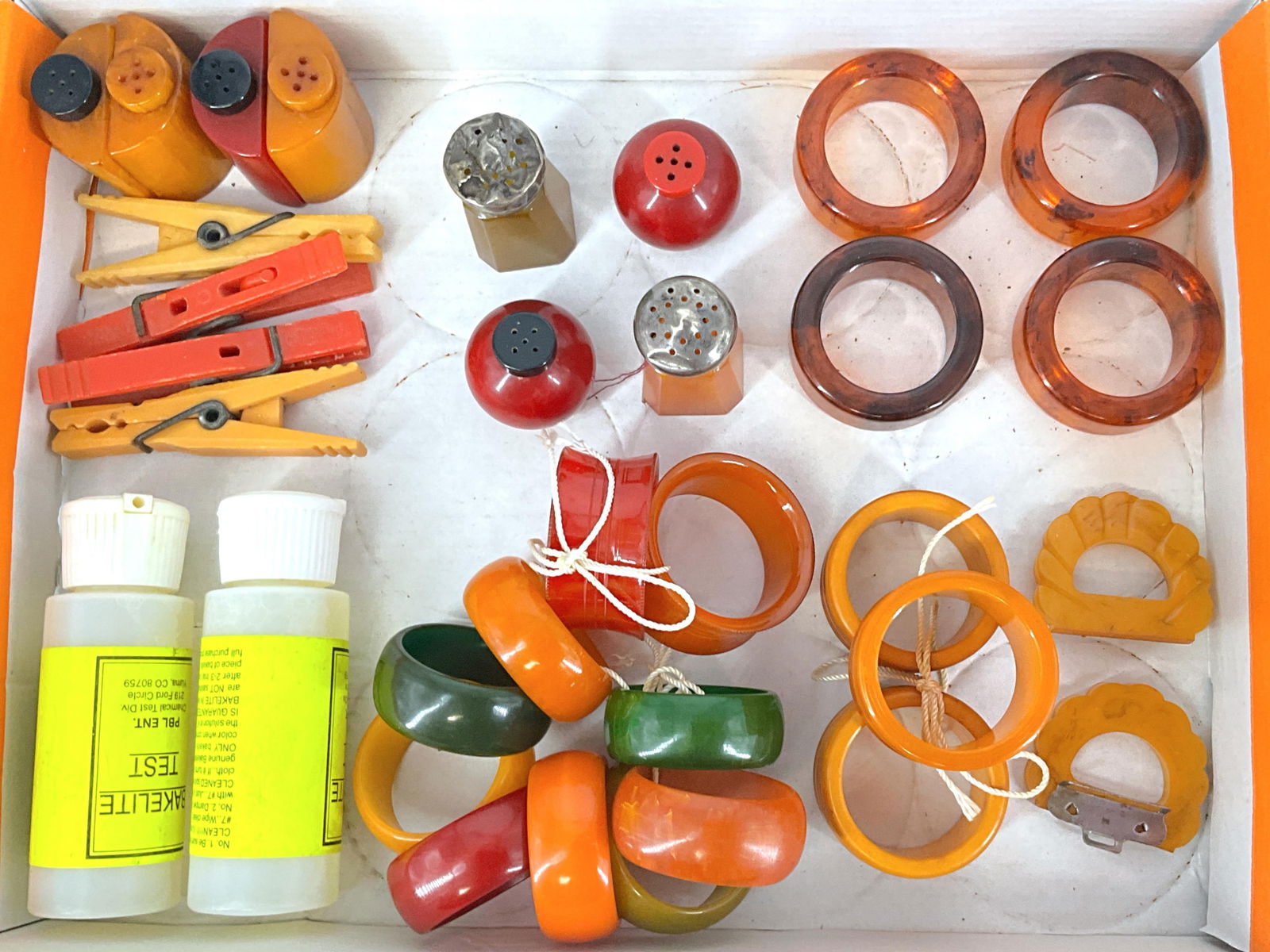 Misc. Bakelite Accessories (1 of 8)