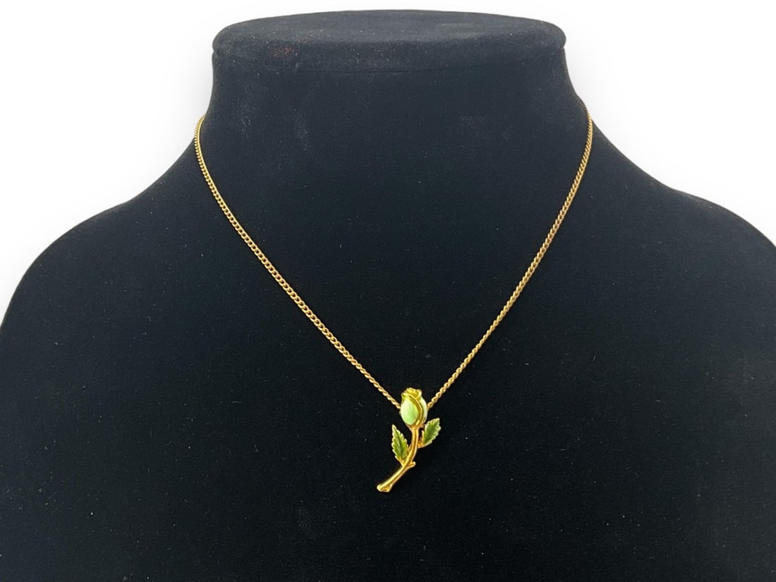 Vintage Necklace With Enameled Flower Pendant: Vintage Necklace With Enameled Flower Pendant 15" chain containing a (24mm) gold tone flower pin with green enameling, perfect for adding to your necklace stack.