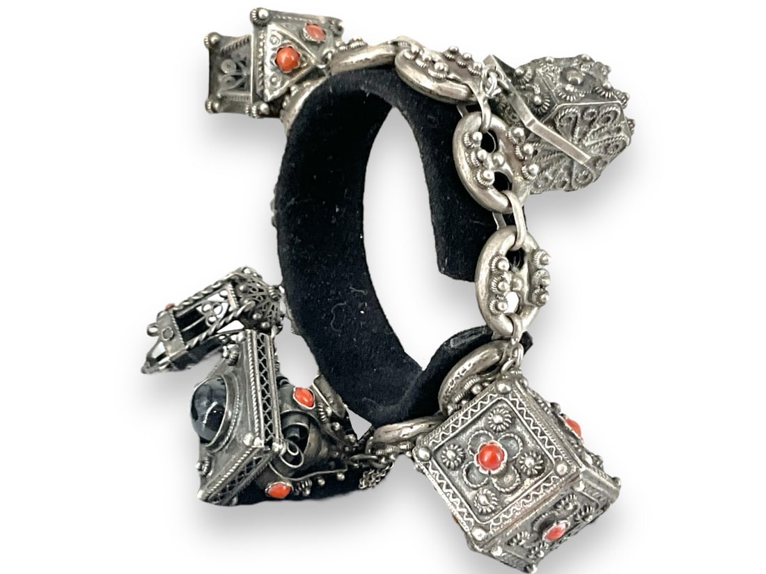 Peruzzi 1987 - Over-Sized 800 Grade Silver Charm Bracelet (1 of 8)