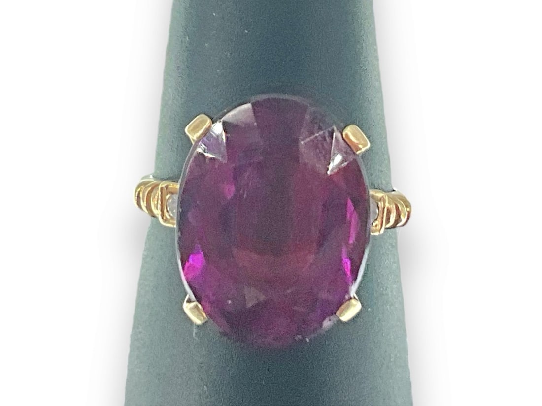 Vintage Synthetic Ruby Ring w/Diamond Accents (1 of 6)