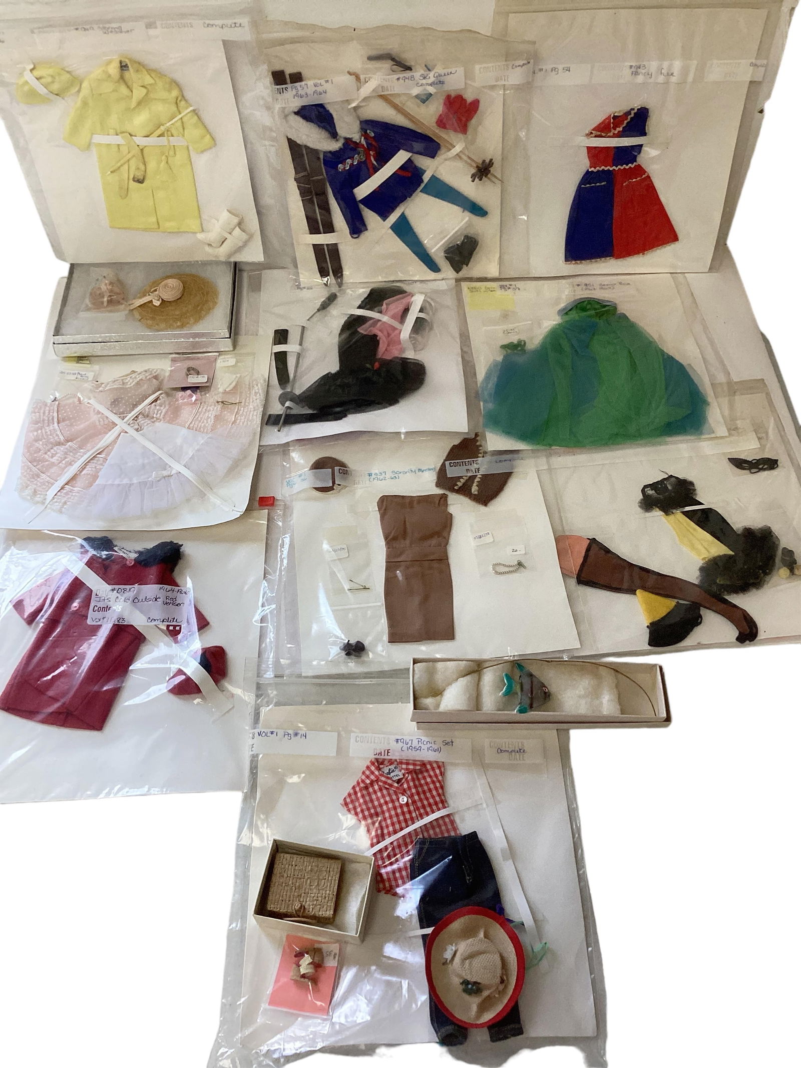 (10) Beautiful Vintage Barbie Outfits - Mostly Complete (1 of 13)