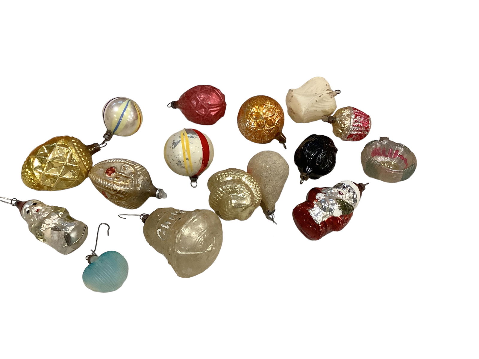 Antique Christmas Ornaments: Antique Christmas OrnamentsLot of glass ornaments.