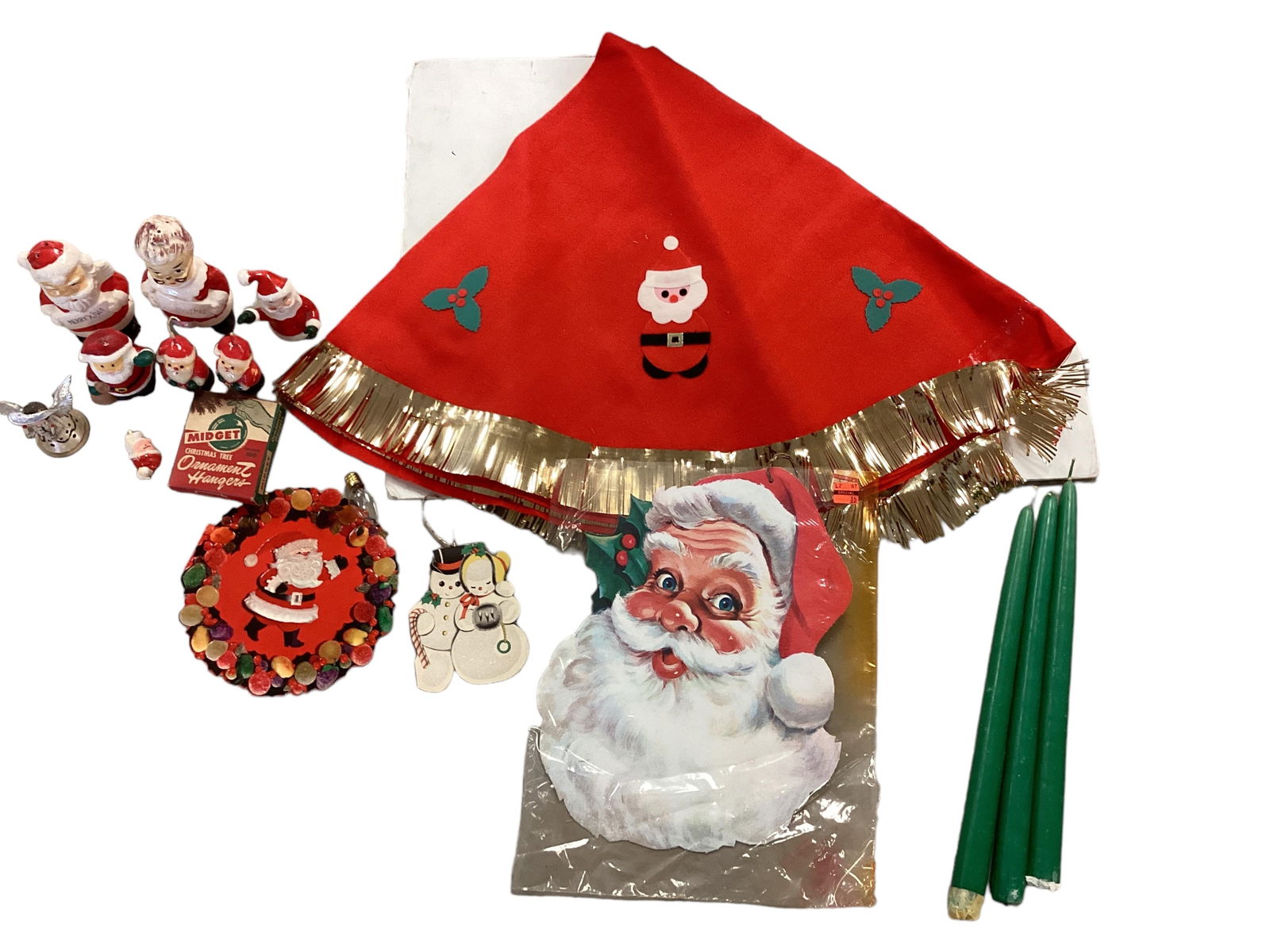 Vintage Santa Themed Decor (1 of 1)