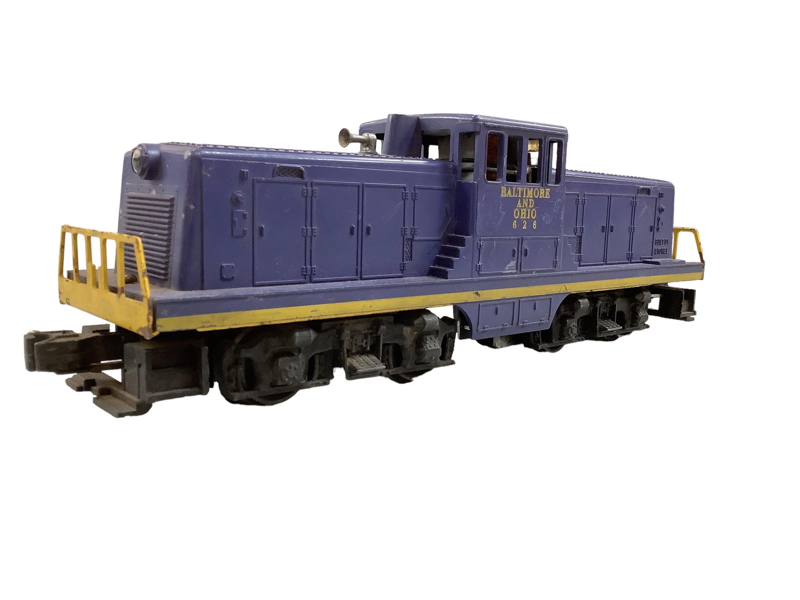 Lionel Postwar "O" Gauge #626 Baltimore and Ohio Diesel Locomotive (1 of 2)