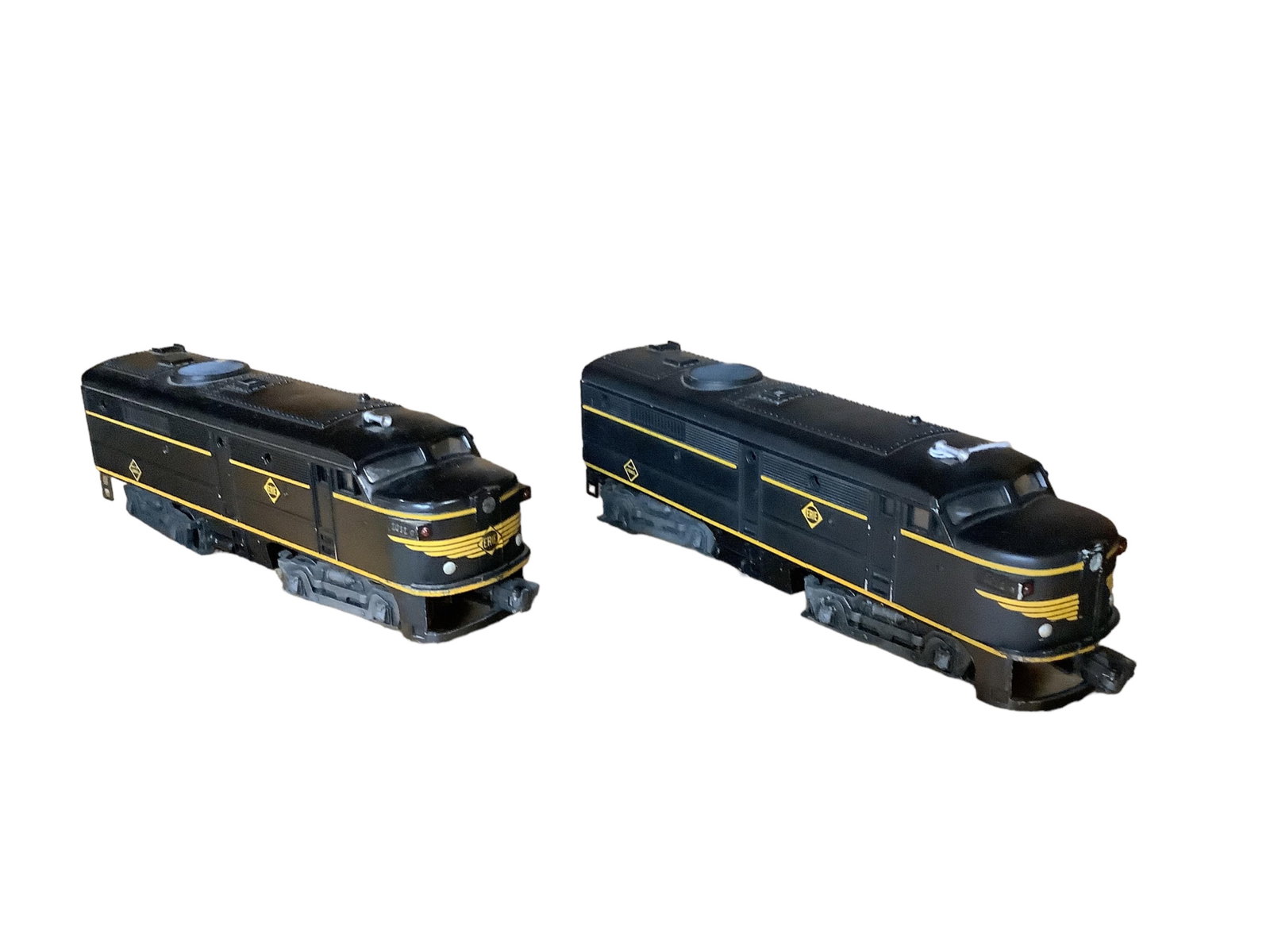 Lionel Post-War "O" Gauge Twin Diesel Locomotive (2) pieces w/Box (1 of 1)