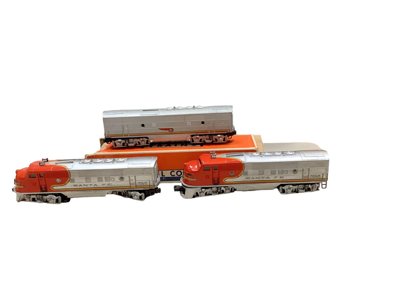 Lionel Postwar "O" Gauge Lot of (3) (1 of 3)