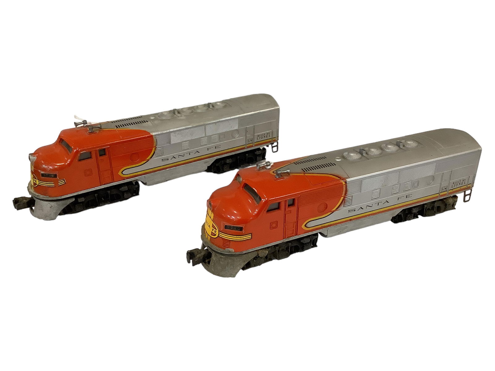 2 Lionel Postwar "O" Gauge Engines (1 of 3)