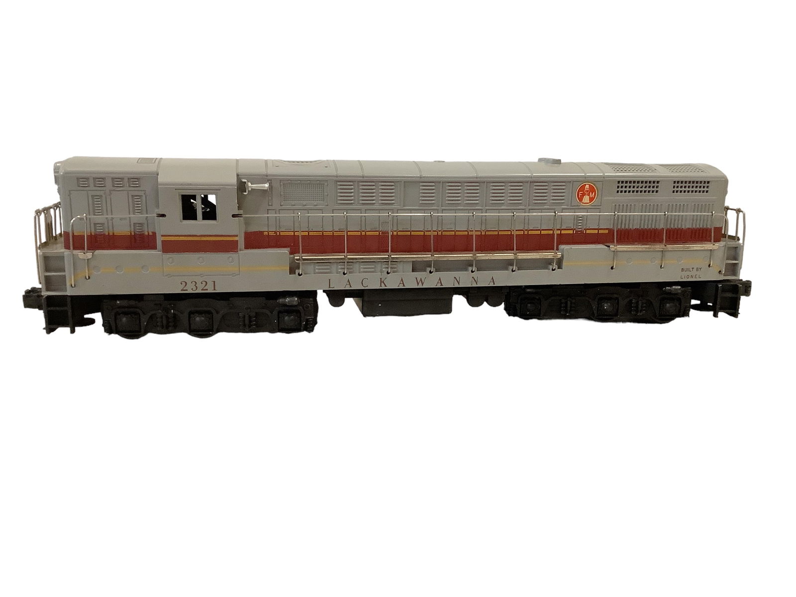 Lionel Postwar #2321 Lackawanna Diesel FM Train Master (1 of 3)