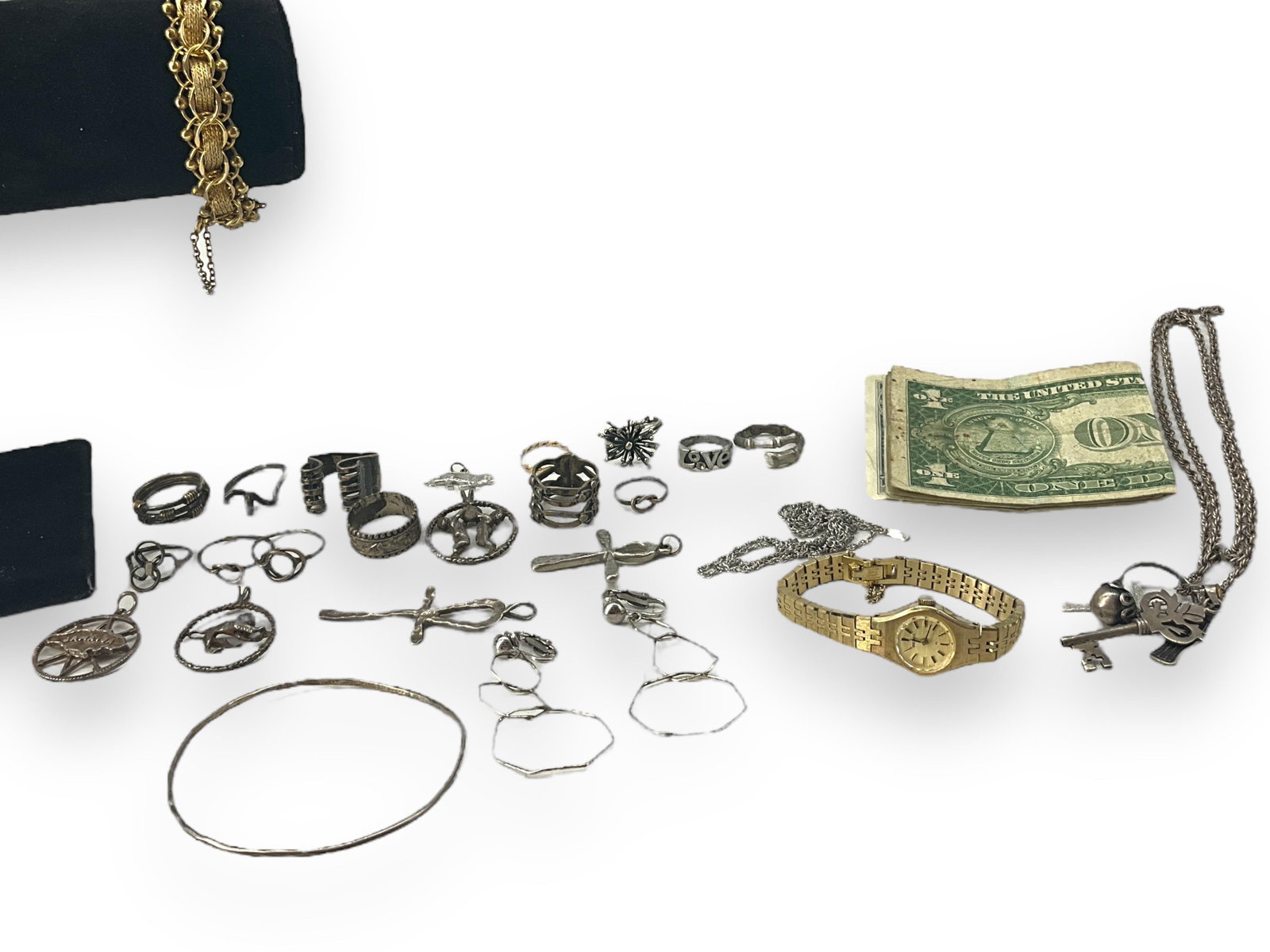 Jewelry & Accessories (1 of 8)