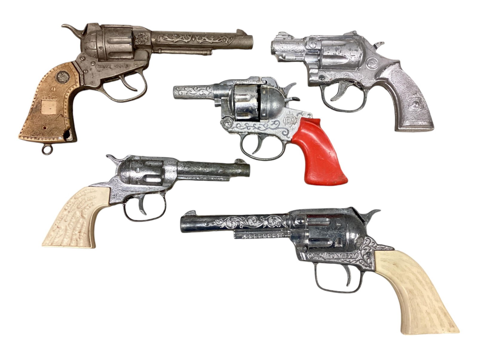 (5) vintage Cap Guns: (5) vintage Cap GunsThey all work.