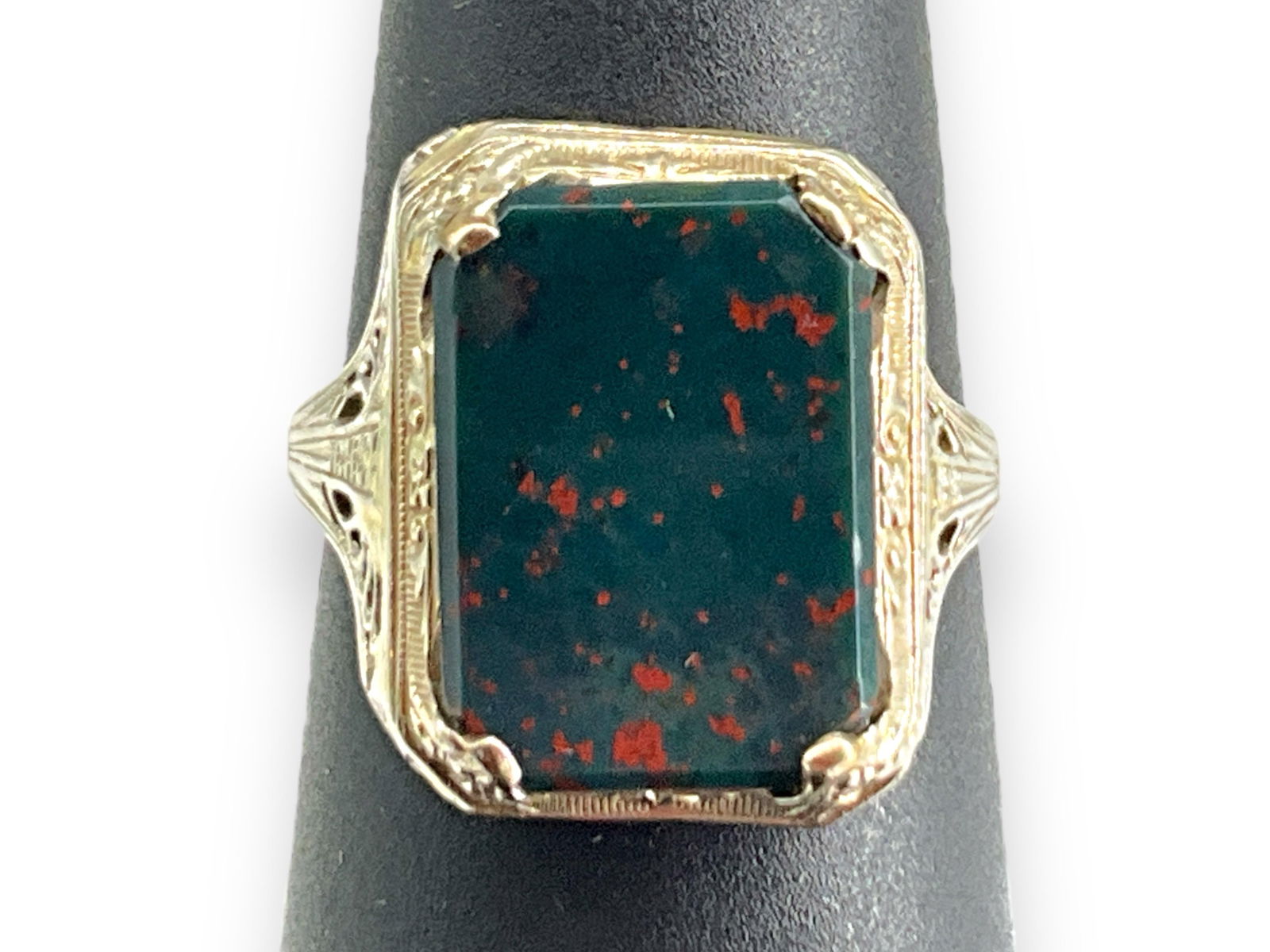 Vintage 14kt White Gold Bloodstone Ring (1 of 6)