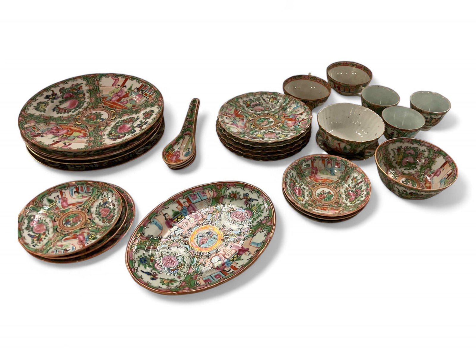 Vintage Chinese Export Porcelain (1 of 4)