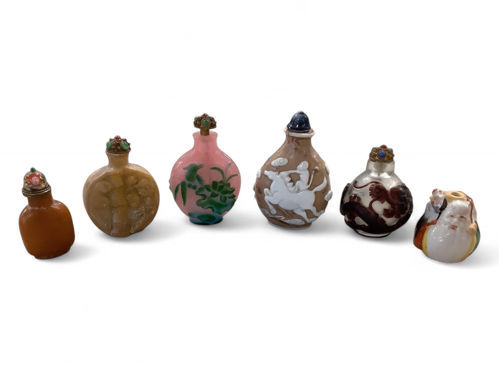6x snuff bottles: 6x snuff bottles Ranging from 1.5"-3.25" high. 1 without lid