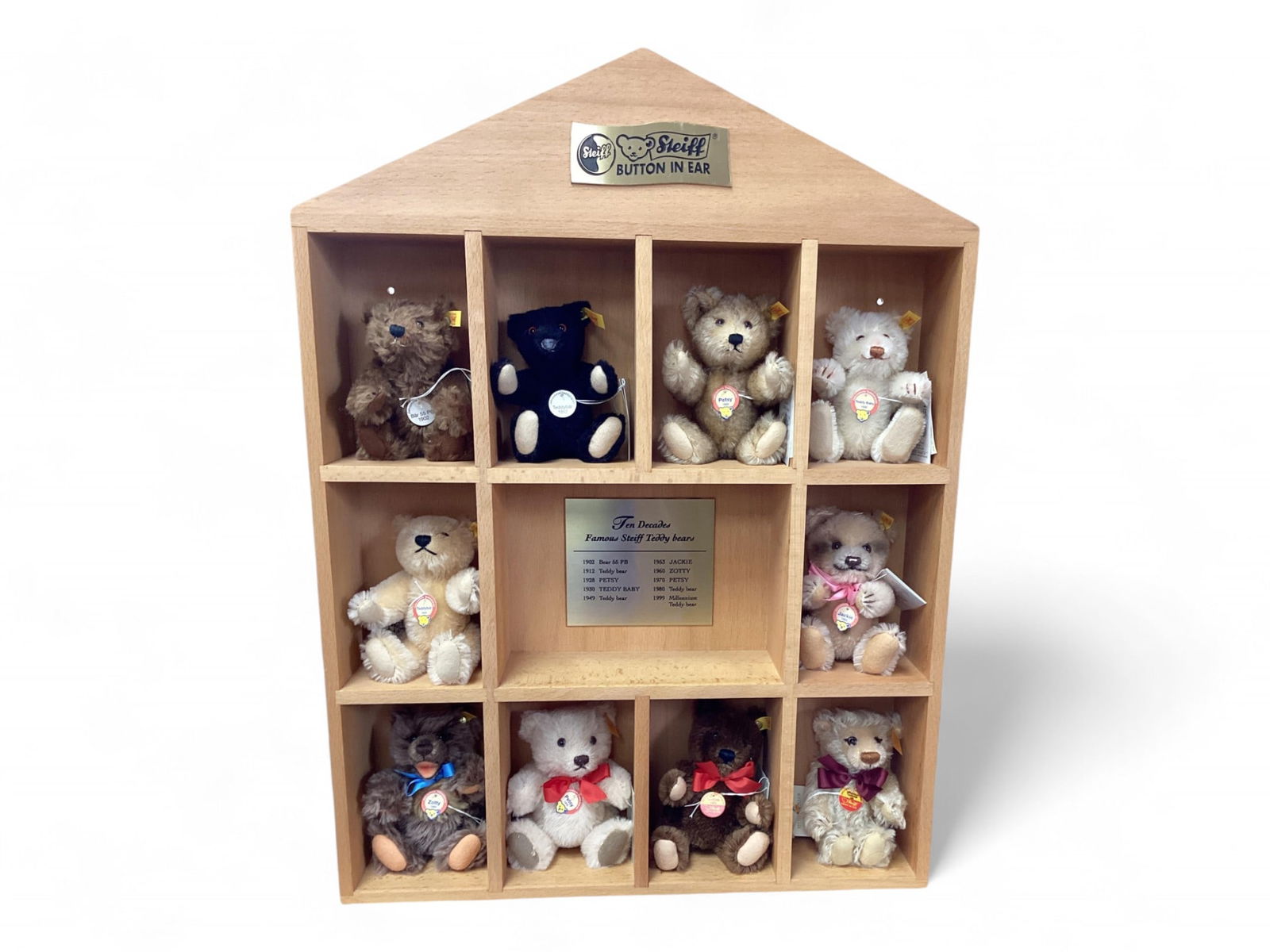 Steiff "Ten Decades Famous Steiff Teddy Bears" Wood Display with Display & Shipping Boxes (1 of 18)