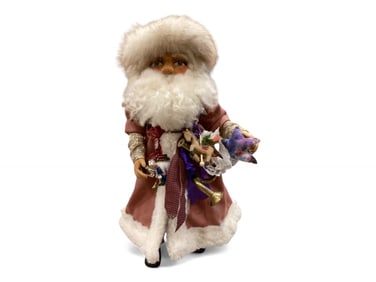 21" Sculpted Santa