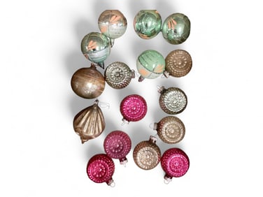 Vintage Christmas Ornaments (16)