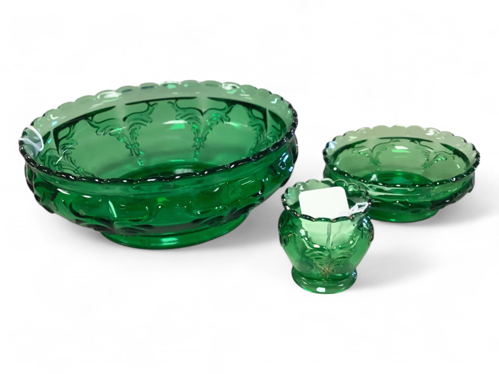 Heisey Emerald Glass (3): Heisey Emerald Glass (3) Detailed emerald glass, lot of 3.