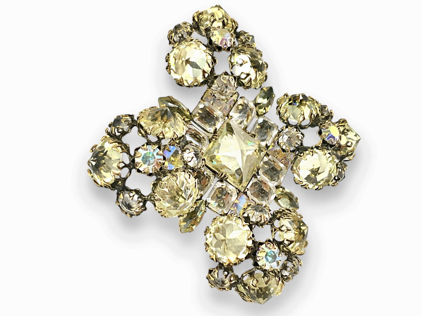 Vintage Schreiner Crystal Pin (1 of 5)