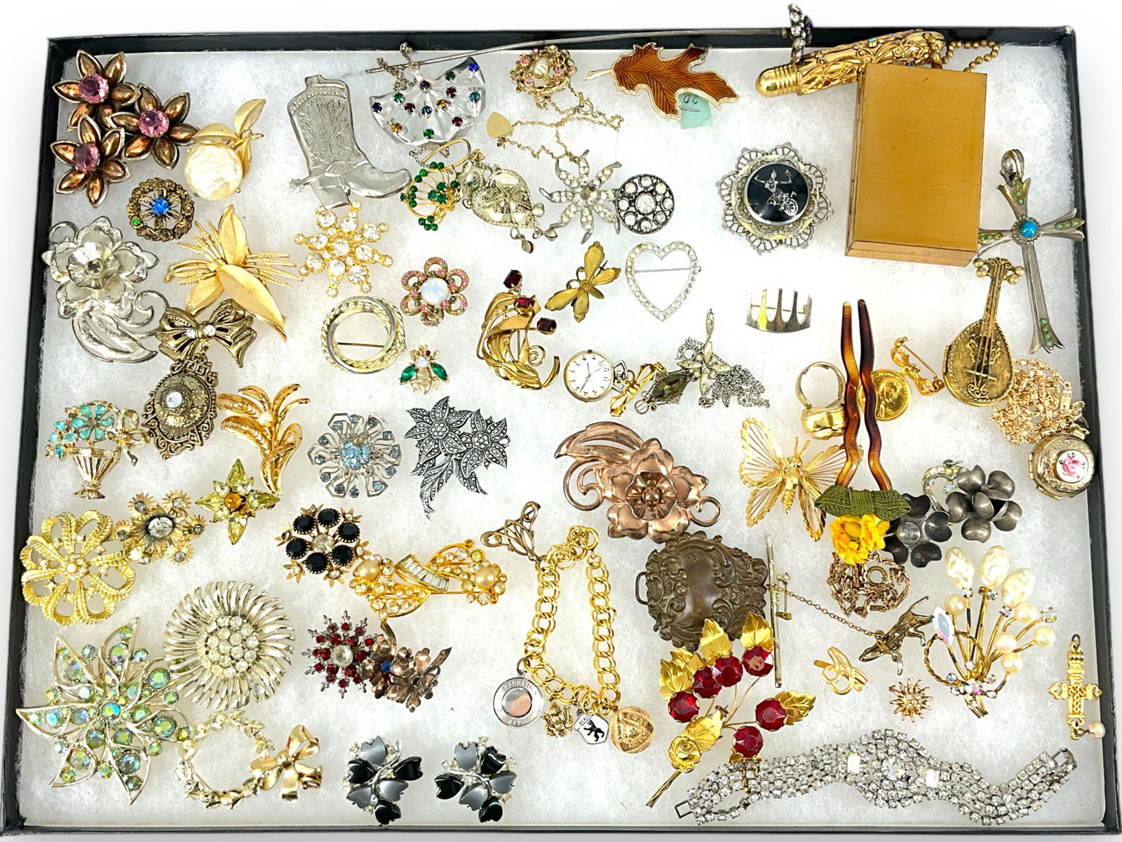 Antique - Vintage Accessories (1 of 9)