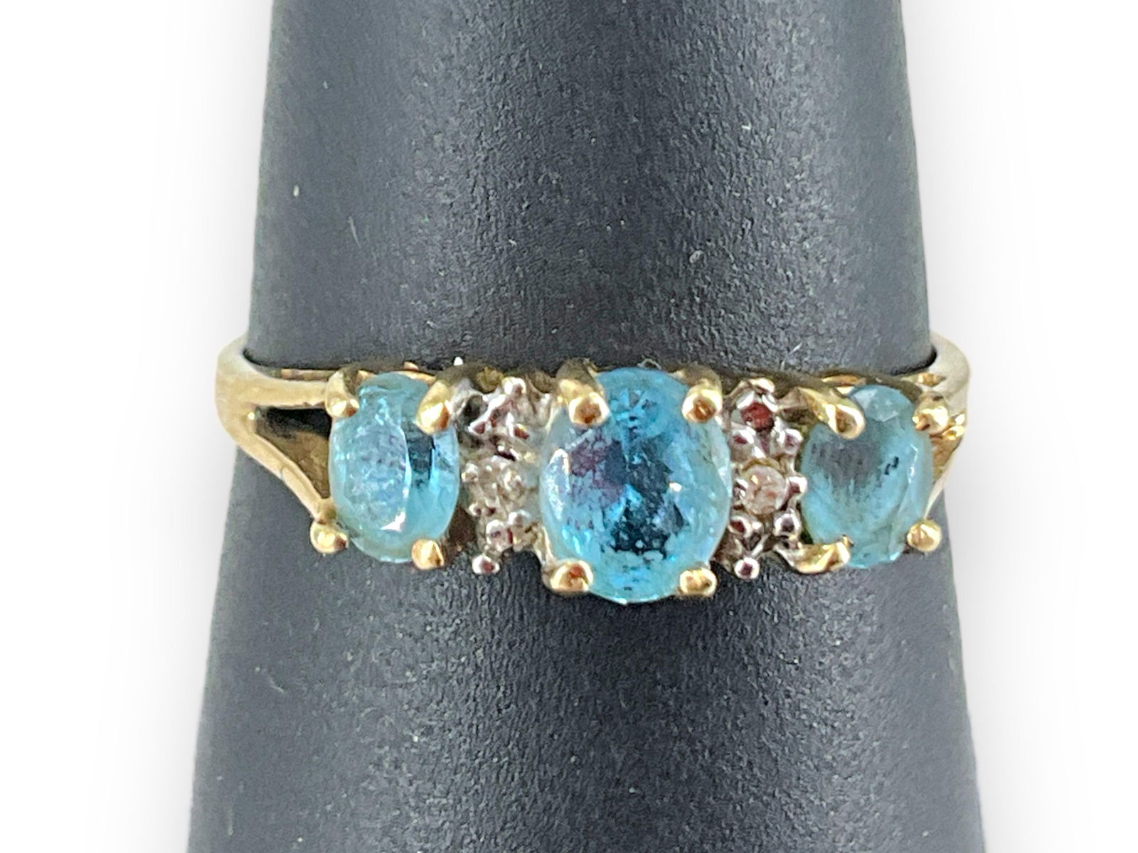10kt Gold and Stones Dinner Ring (1 of 6)