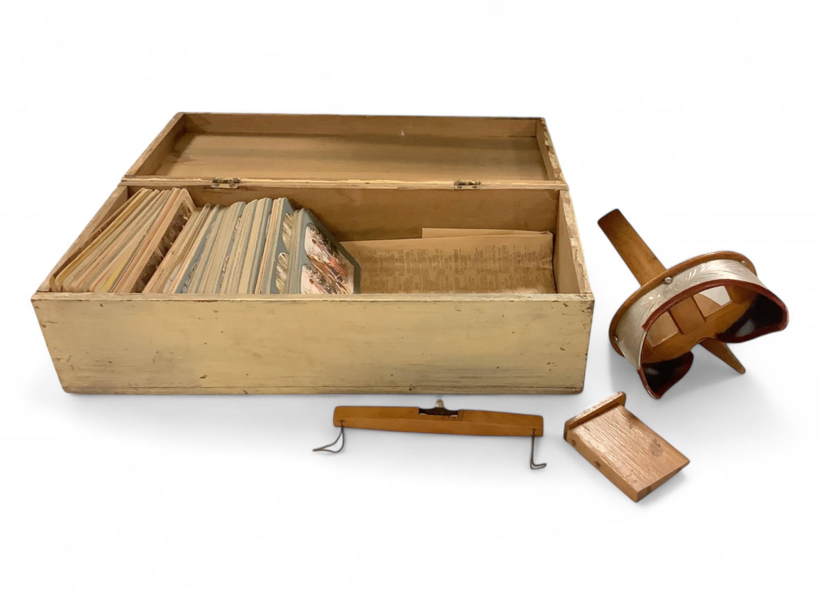 Stereopticon with Stereo Photos (1 of 6)