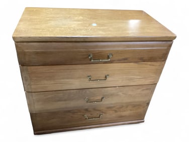 Mendel Oak 4 Drawer Dresser 32" H x 34" W x 19" D