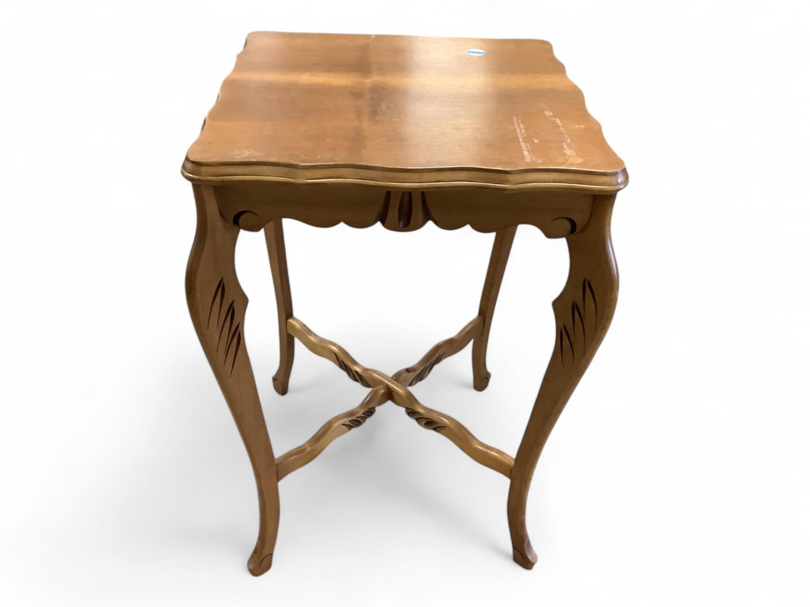 Accent Table 16.25"W x 16.25W x 26.50"T: Accent Table Pretty carved legs accent table 16.25"W x 16.25W x 26.50"T