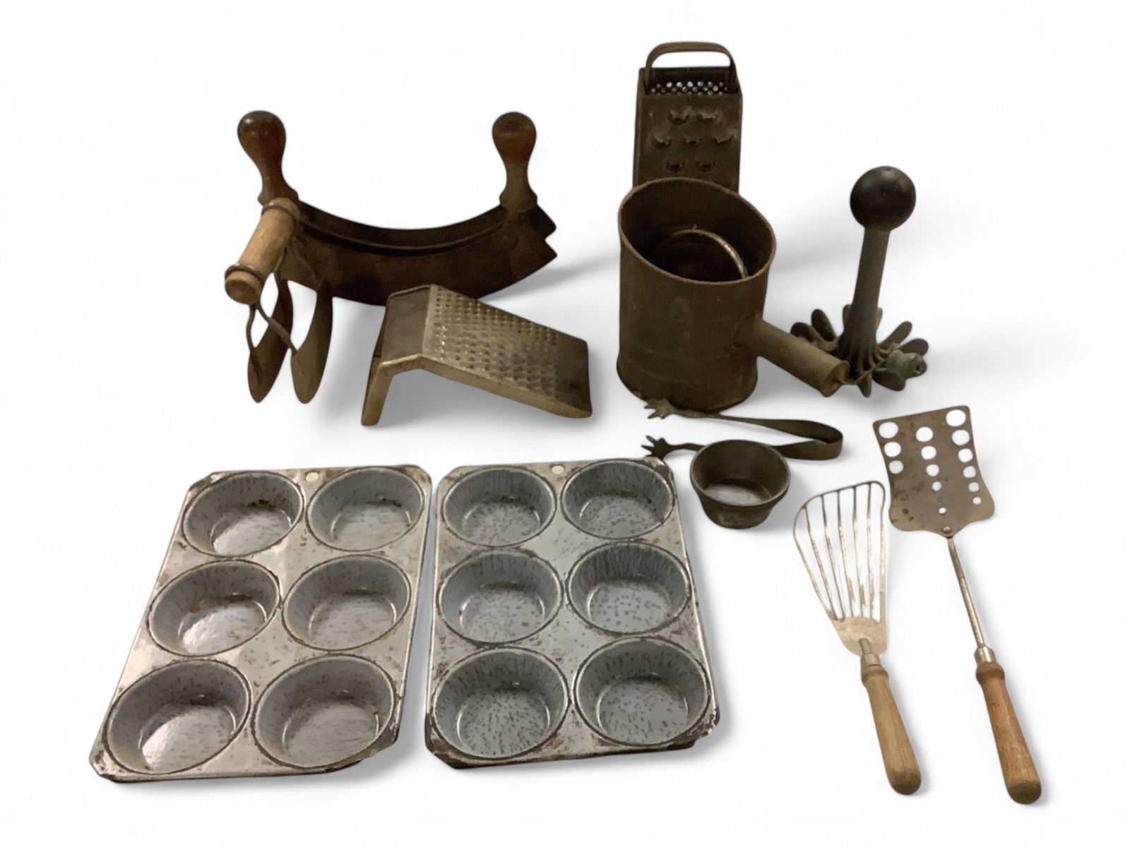 Misc Kitchenware Height ranges 1" to 9": Misc KitchenwareMisc Kitchenware: including graters, sifter and utensilsHeight ranges 1" to 9"