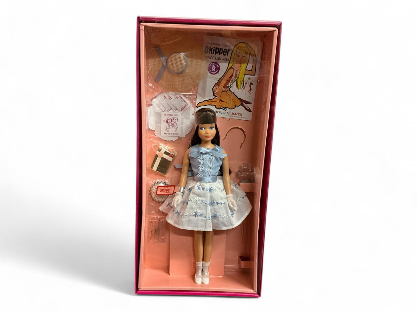 Gold Label Barbie Collection "Skipper 50th Anniversary" Fashion Doll BDH31 /9500: Gold Label Barbie Collection "Skipper 50th Anniversary" Fashion Doll BDH31 /9500Happy birthday! SkipperÆ doll wears a re-creation of 1965's "Happy Birthday" fashion #1919 from the 1900 Series. Her sl