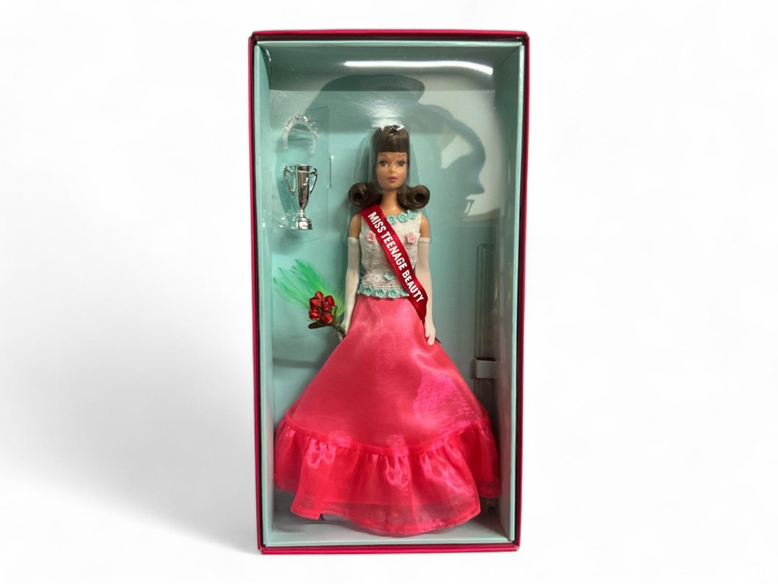 Gold Label Barbie Collector "50th Anniversary Francie" Fashion Doll DKN06 /4000: Gold Label Barbie Collector "50th Anniversary Francie" Fashion Doll DKN06 /4000 Francie doll arrived on the scene in 1966 as BarbieÆ doll's MOD'ern cousin. To commemorate her 50th anniversary, she we