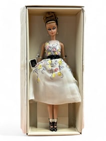 2015 Silkstone "Classic Cocktail Dress" Barbie Fashion Model, Gold Label Collection DWG56 /10000