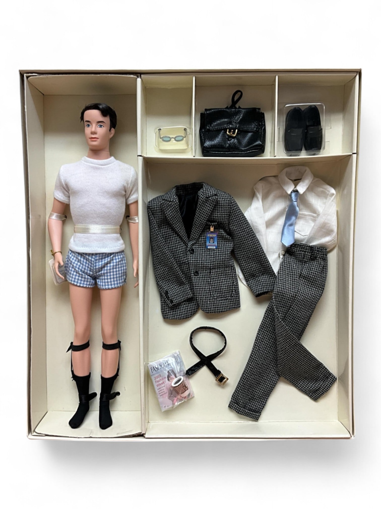 2003 Silkstone "Fashion Insider Ken Giftset" Barbie Fashion Model, LE 56706 (1 of 8)