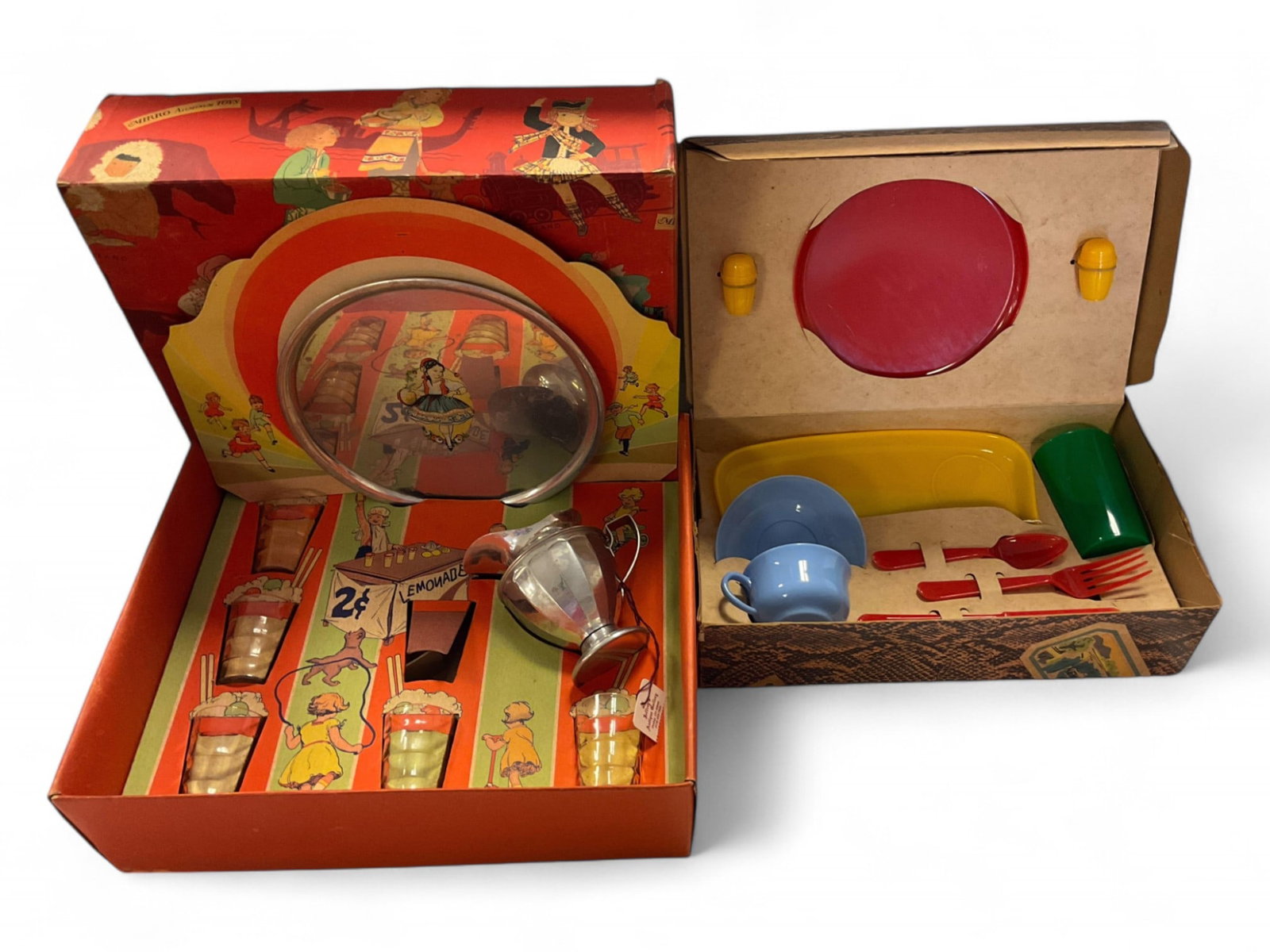 Toy Tea Sets (2) (1 of 5)
