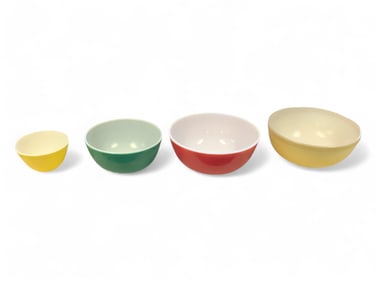 Four Pyrex Mixing Bowls Diameters measure 6", 8.5" and two @ 10.5".