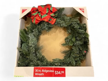 Ridgeview Wreath 30 x 30 in. (76.2 x 76.2 cm.)