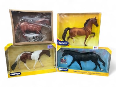 (4) Breyer Horses