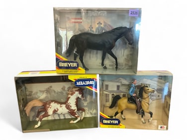 (3) Breyer Horses
