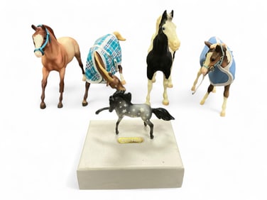 (5) OOB Breyer Horses