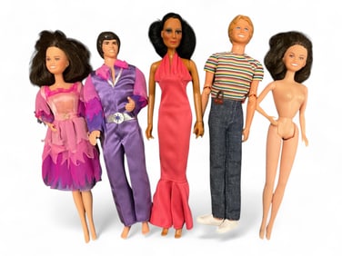 (5) VTG Pop Culture Figures, including Cher and Donnie & Marie